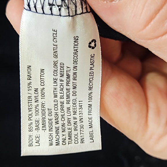 Xhilaration, Sz Medium, Navy Blue , Guipure Lace,Halter Top - Picture 10 of 11